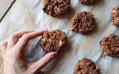 GALLETA DE MANZANA Y AVELLANAS